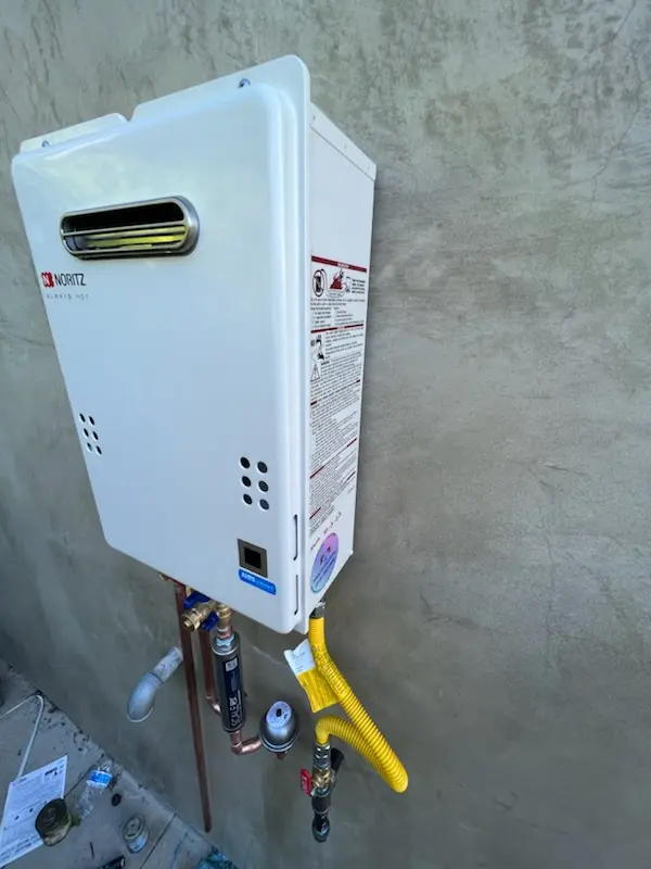 Tankless water heater installation for Mahoningtown homes